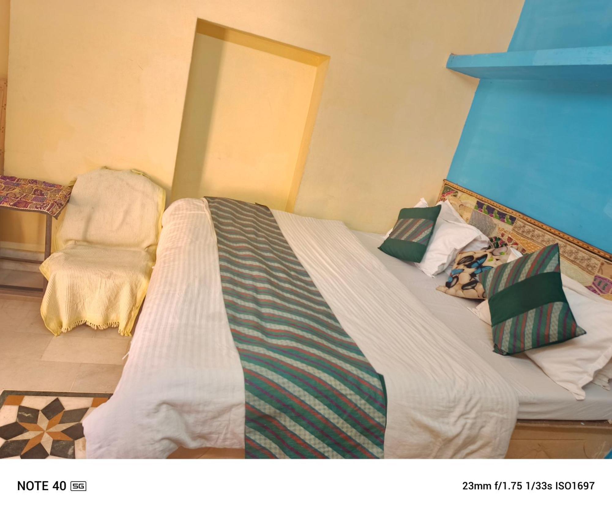 Neem Guest House Jaisalmer Bilik gambar